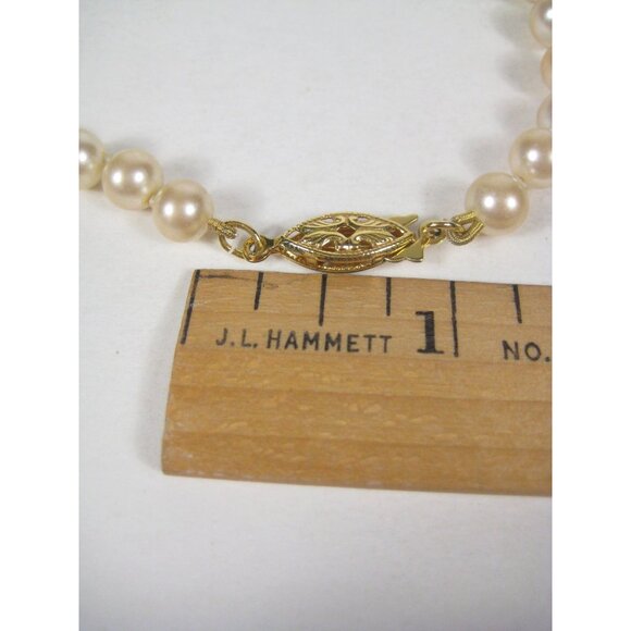 Imitation Pearls Beaded Necklace 16 inch Goldtone Fish Clasp Vintage Strand - Picture 3 of 10